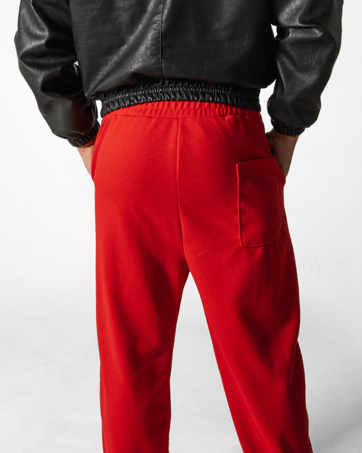 Pantalón Unisex en Tela Galleta – Color Rojo
