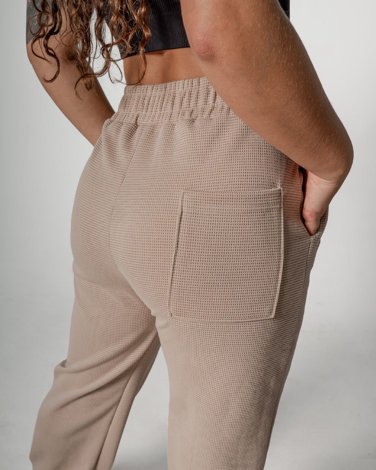 Pantalón Unisex en Tela Galleta – Color Camel